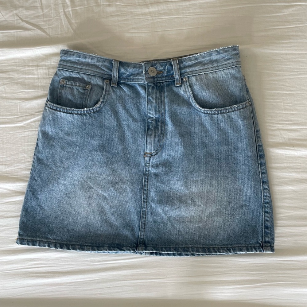 BDG Lila Denim Mini Skirt - Light Blue Wash